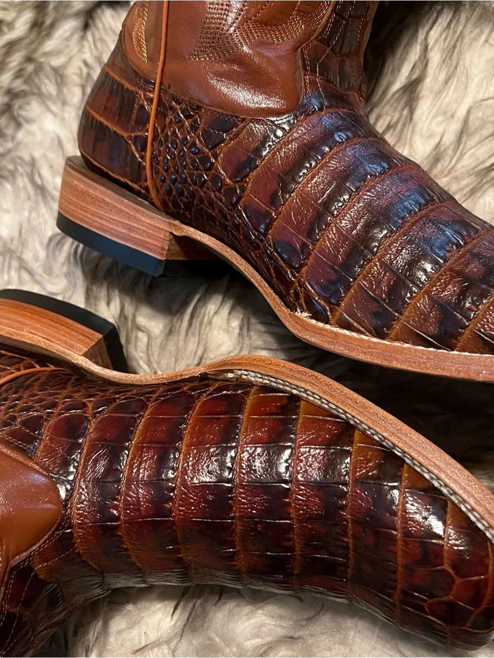 Men's Brown Exotic CAIMAN Print & Leather Western Boots with Embossed Shaft Sz 8